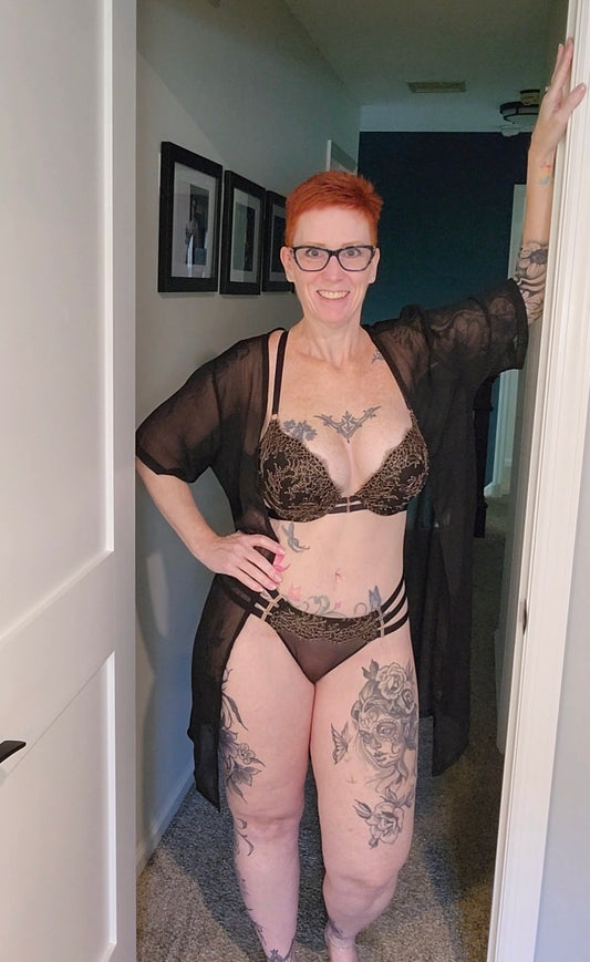 Ginger Hotwife Good Boy